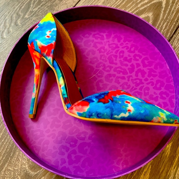 Women pumps - Picture 1 of 5